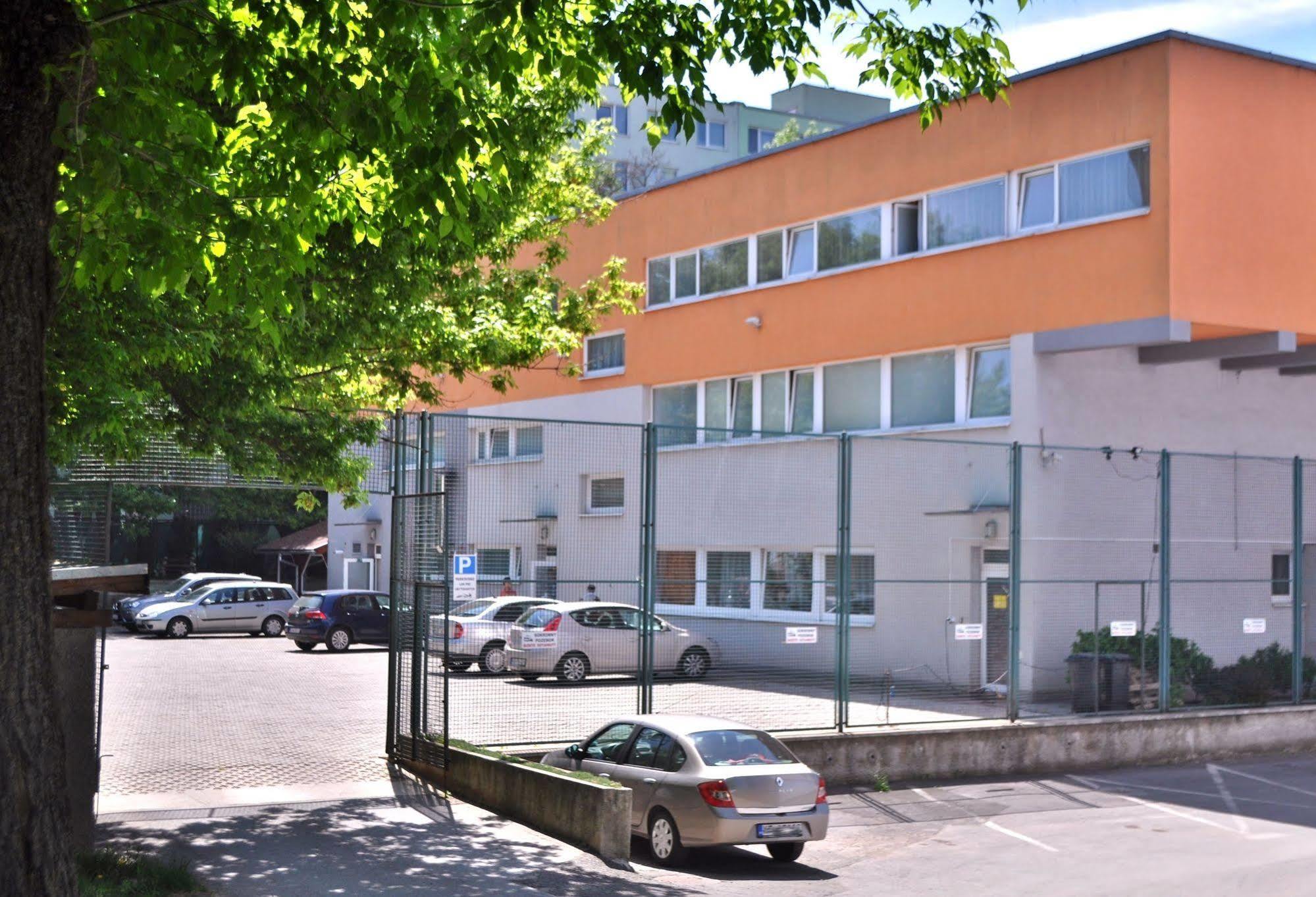 Penzion Set Kosice Bagian luar foto
